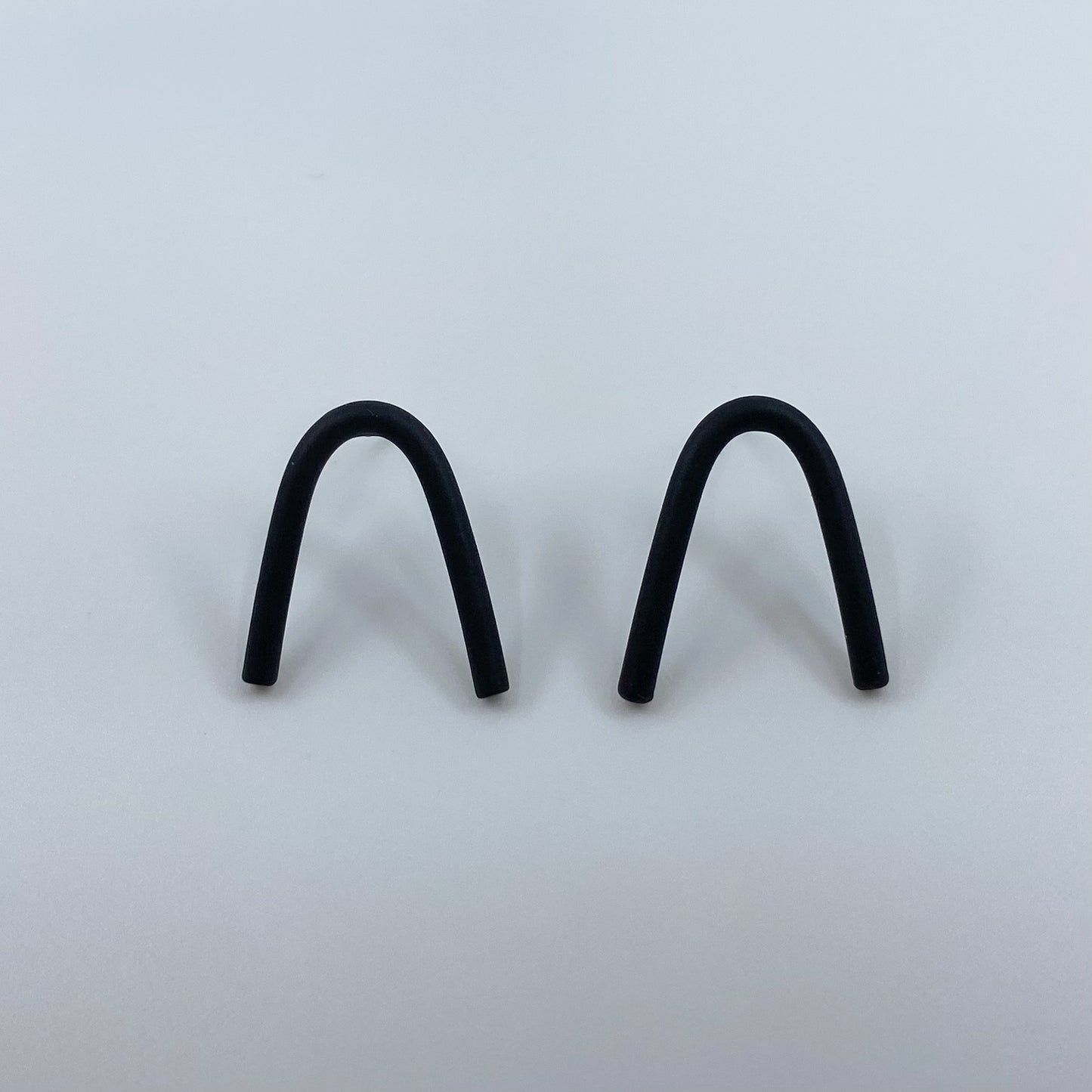 Arch Earrings